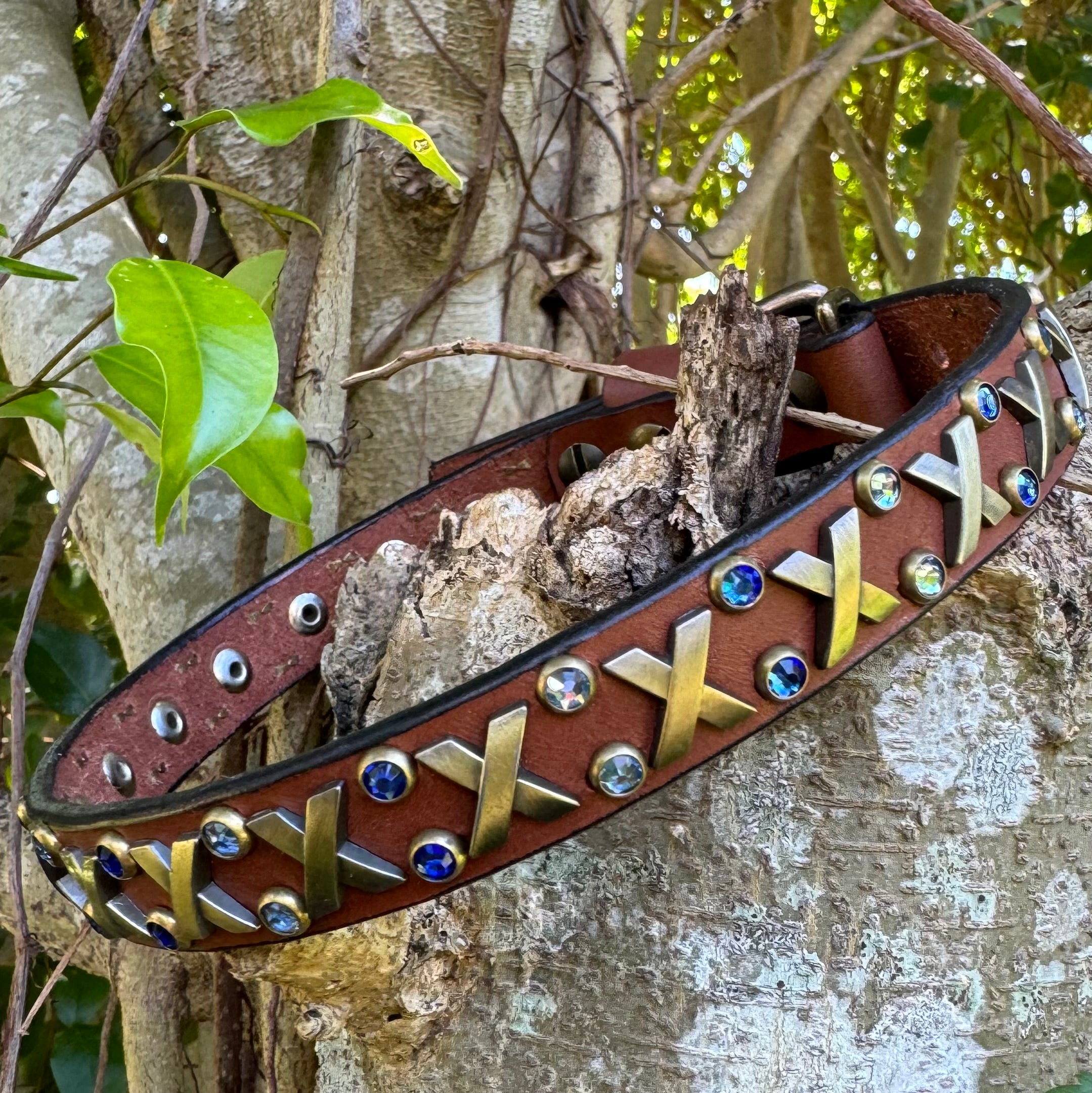 The Xcellent Collar – 3/4" | Handmade Leather Dog Collar with Premium Austrian & Czech Crystalsyes