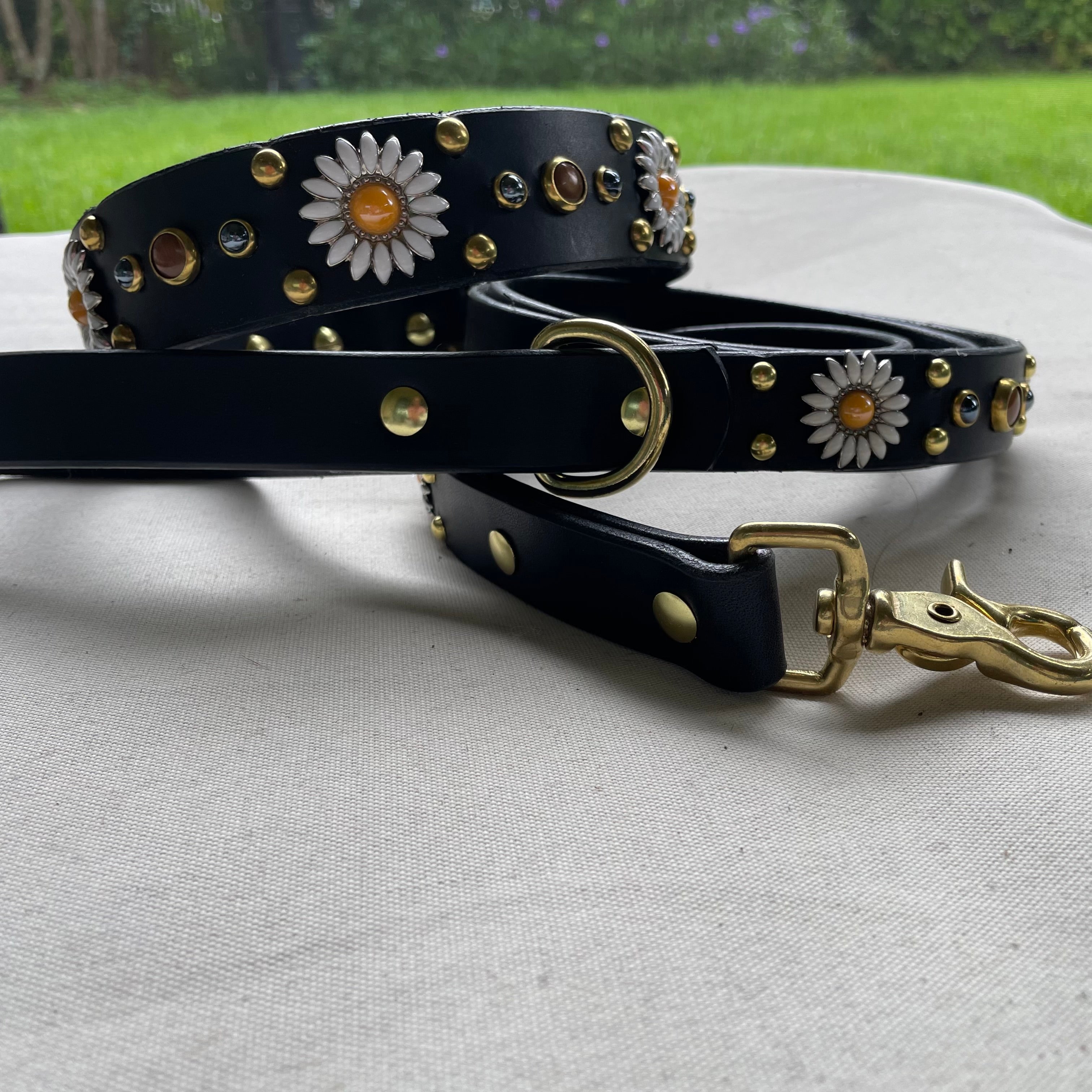 Leather Dog Leash – 1" | Personalized | Medium & Large Dogs