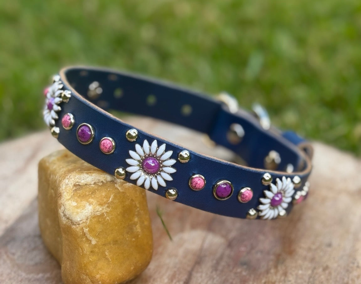 Daisy Leather Dog Collar – 1” Floral Collar with Marble Stones & Optional Nameplate