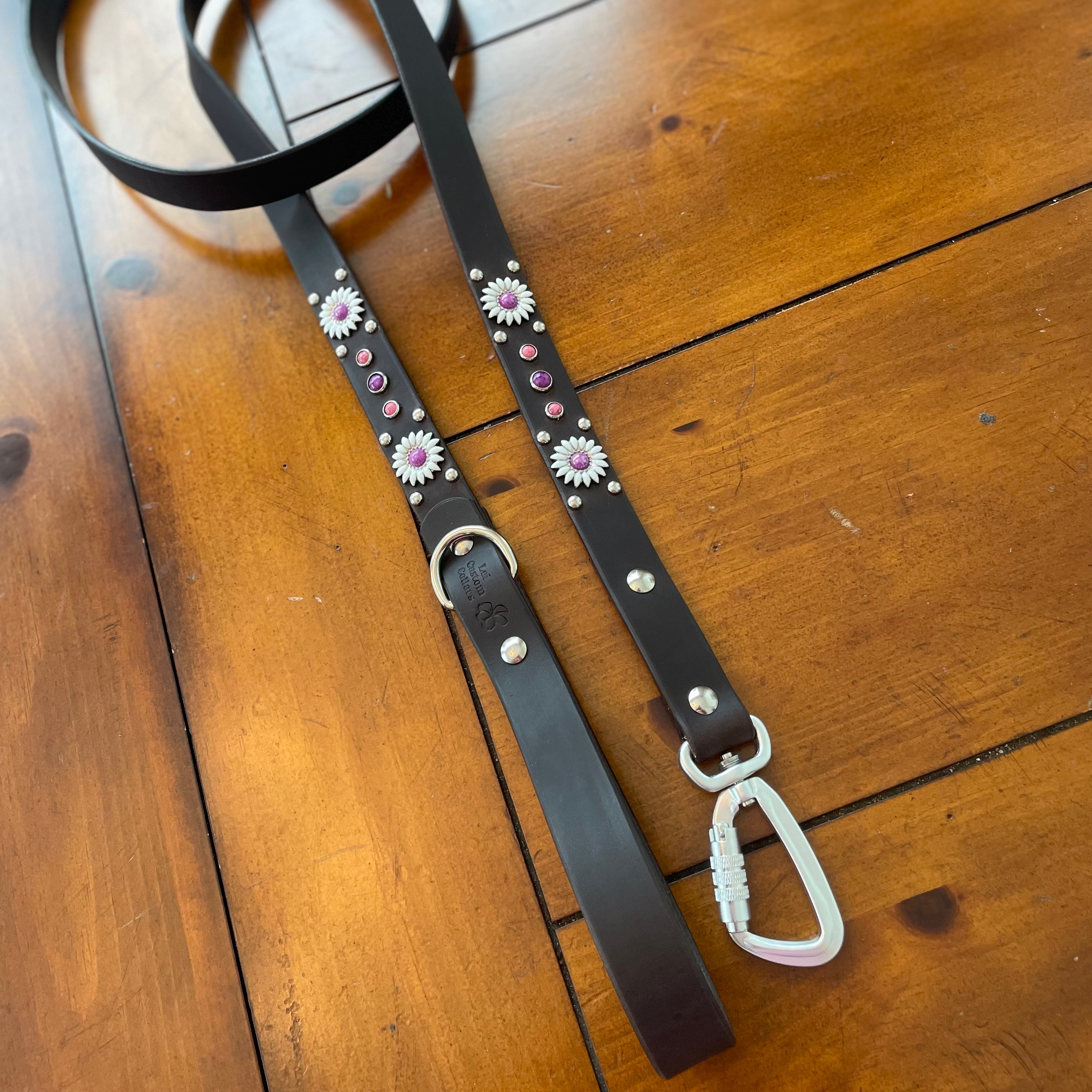 Leather Dog Leash – 3/4" | Personalized | Medium & Large Dogs