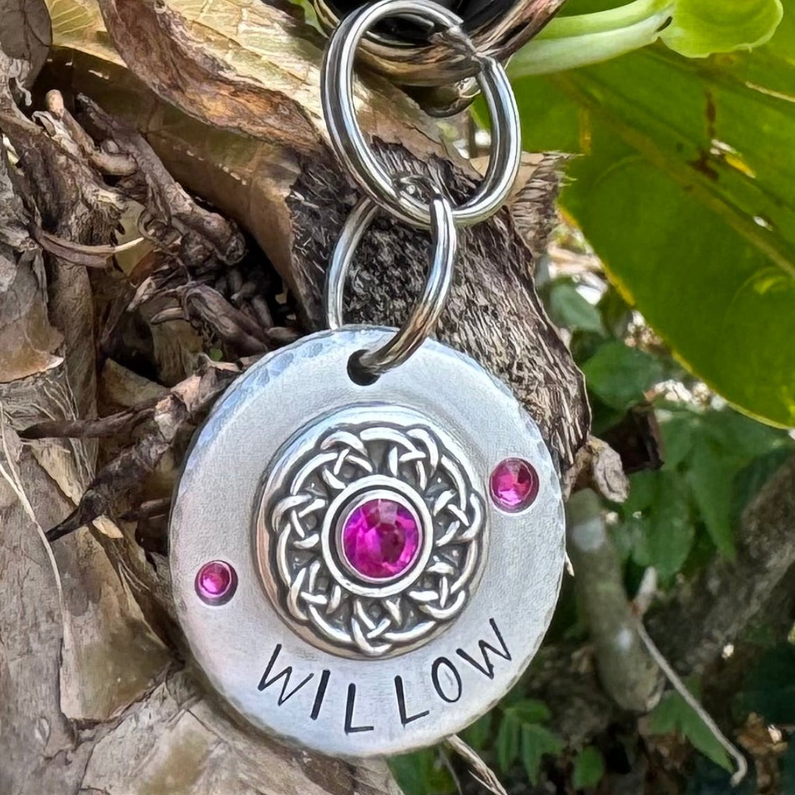 Decorative tag silver with crystals and caltic concho