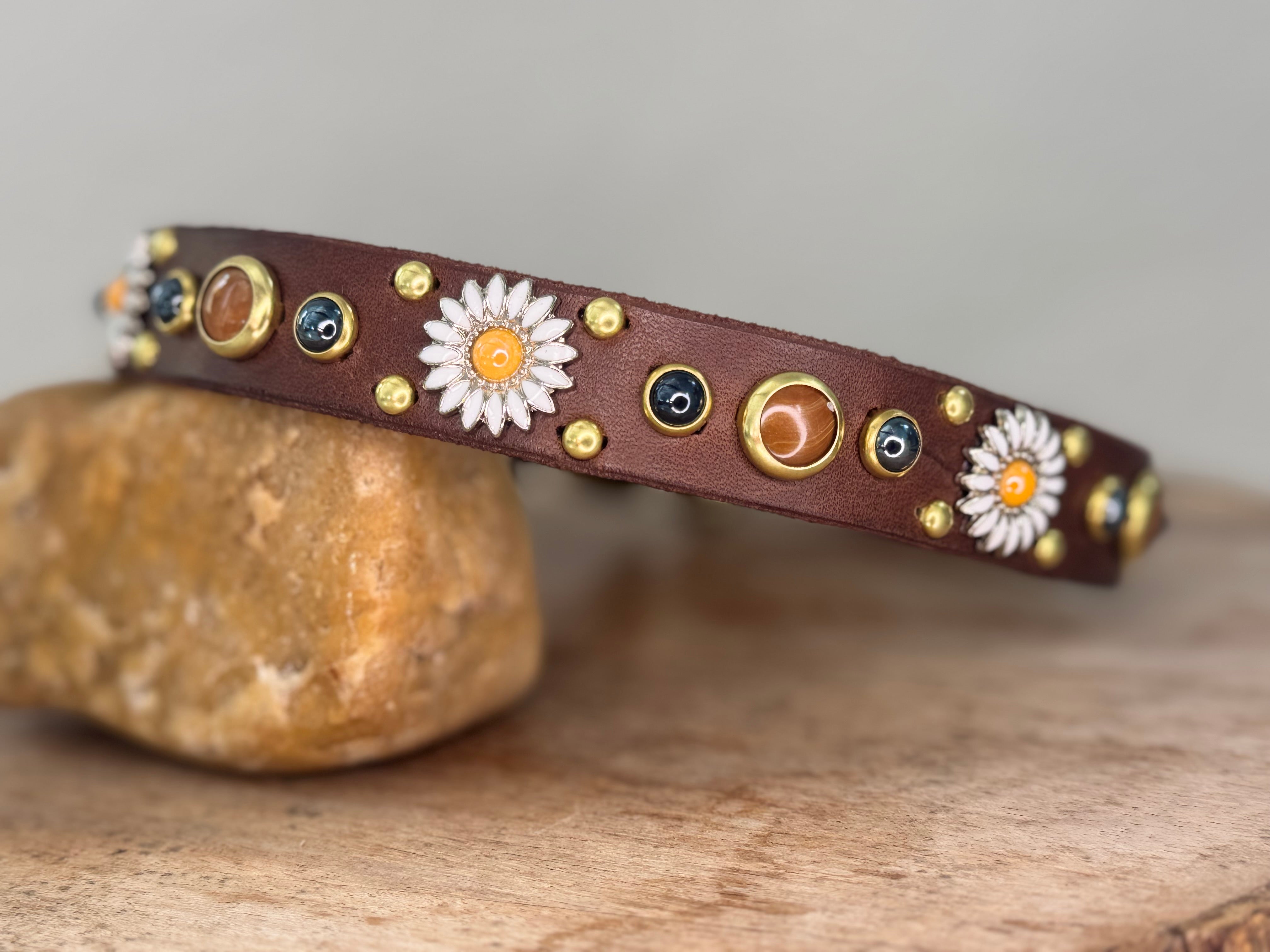 Daisy Leather Dog Collar – 1” Floral Collar with Marble Stones & Optional Nameplate